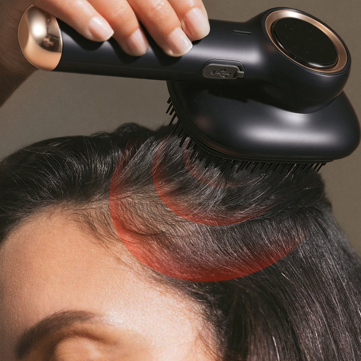 頭皮マッサージブラシ